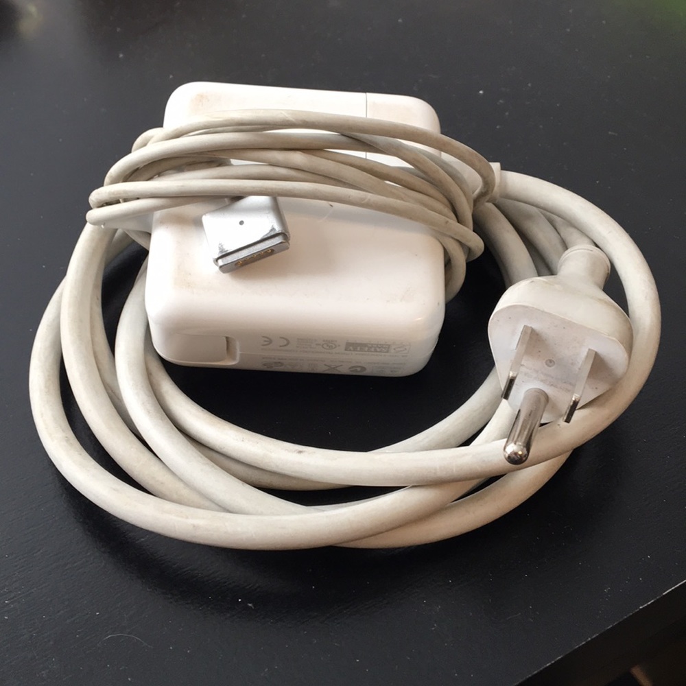 45W MagSafe 2 Power Adapter Model A1436